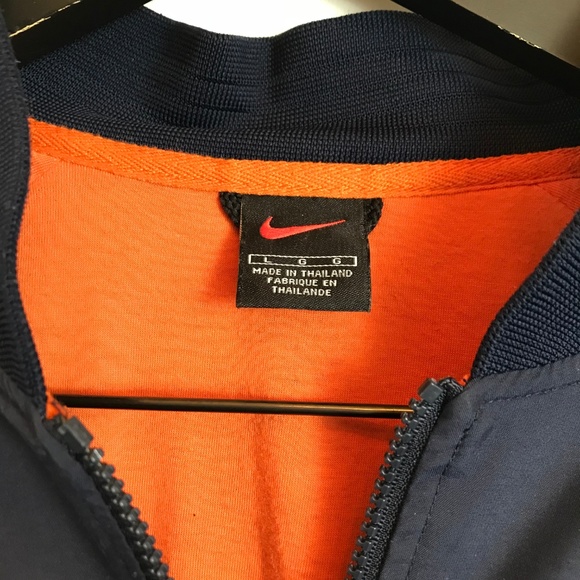 Vgt Nike Men's "Spell Out" Navy Bomber Jacket sz L - Picture 3 of 5